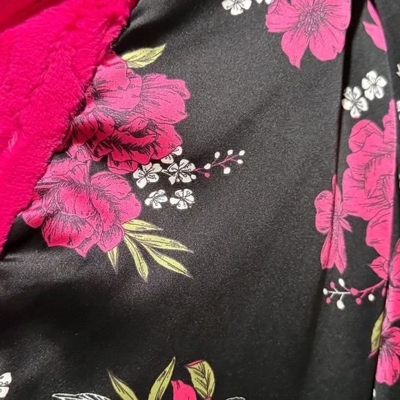 Ivy Jane Bold Pink Faux Fur Coat - Picture 3 of 4